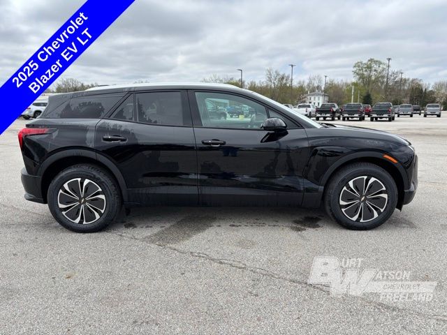 2025 Chevrolet Blazer EV LT photo