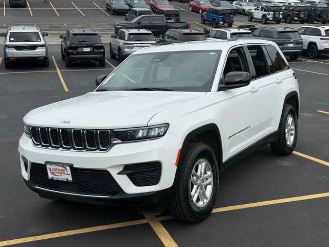 Certified 2024 Jeep Grand Cherokee Laredo with VIN 1C4RJHAG7R8954564 for sale in Kansas City
