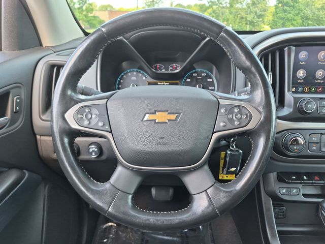 Used 2022 Black Chevrolet Z71 image 31