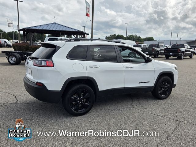 Used 2023 White Jeep Altitude image 14
