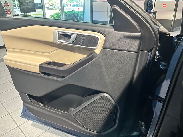 2020 Ford Explorer XLT Blue at Matthews Motors of Wilmington