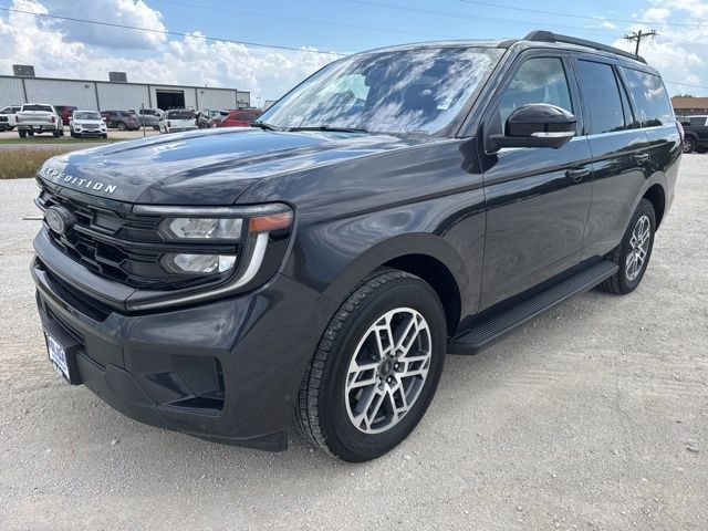Dark Matter Gray Metallic 2025 Ford Expedition SUV / Crossover Four-Wheel Drive Automatic