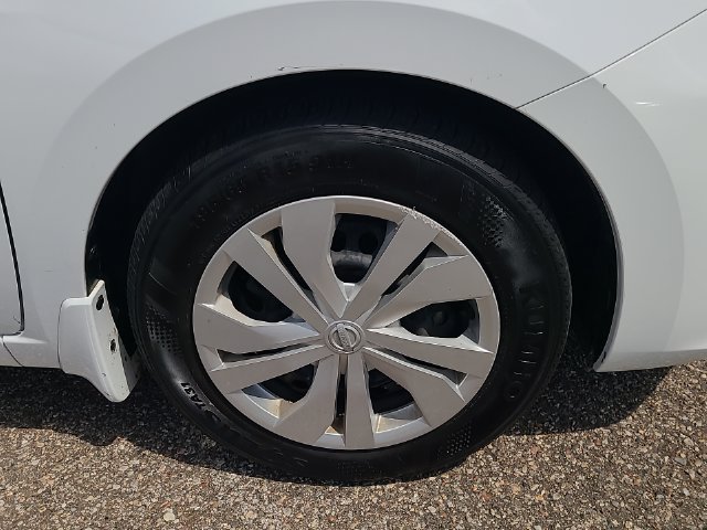 Used 2025 Nissan Versa Sedan
