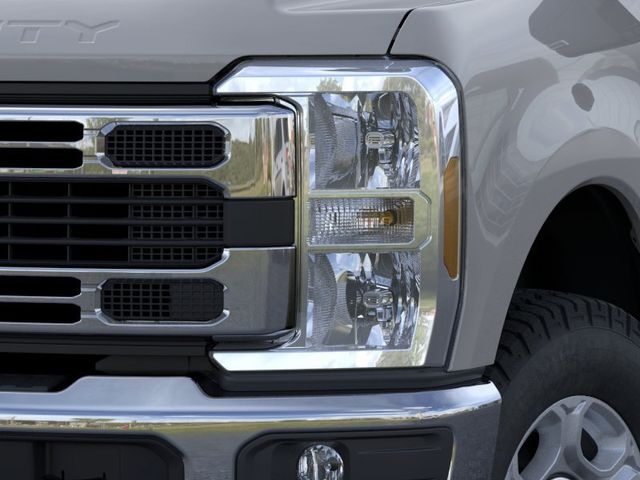 New 2026 White Ford XLT image 19