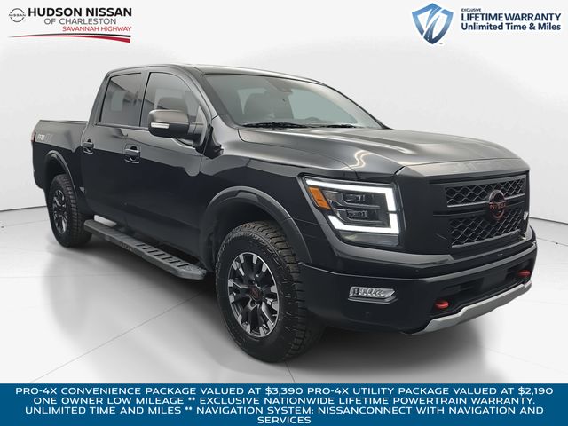 2024 Nissan Titan PRO-4X Crew Cab 4WD
