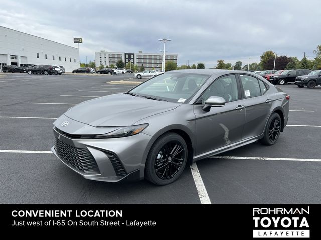 2025 Toyota Camry SE 2