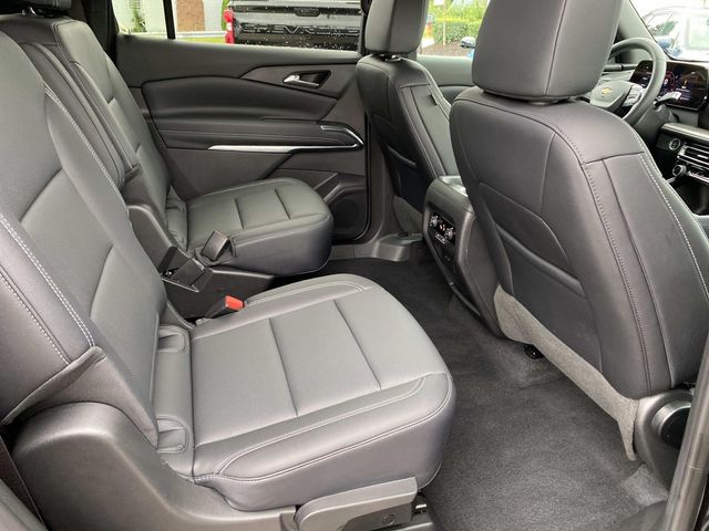 Used 2026 Chevrolet Traverse SUV