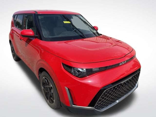 Inferno Red 2024 Kia Soul SUV / Crossover Front-Wheel Drive Continuously Variable Transmission