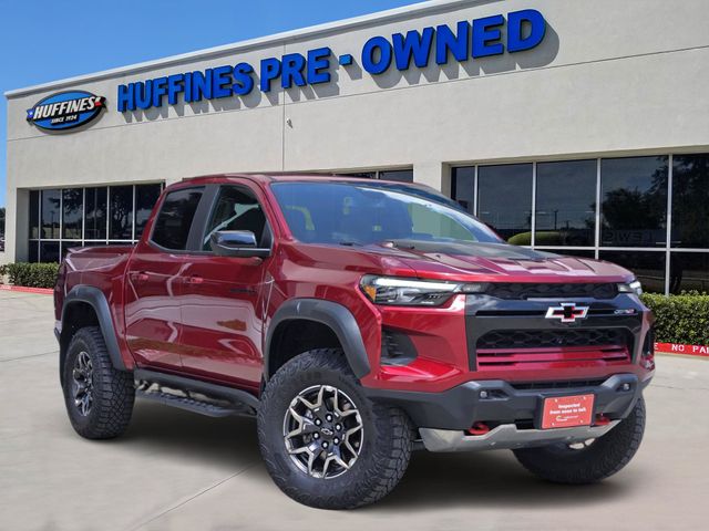 Radiant Red Tintcoat 2025 Chevrolet Colorado Pickup Truck Four-Wheel Drive 8-Speed Automatic