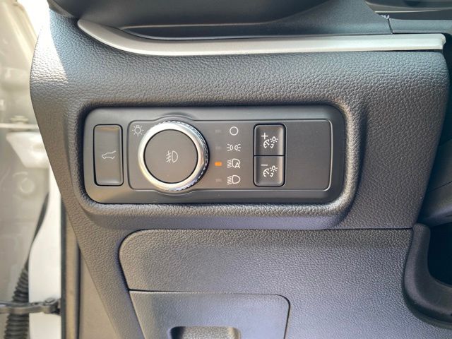 2021 Ford Explorer XLT - White Metallic exterior view 14