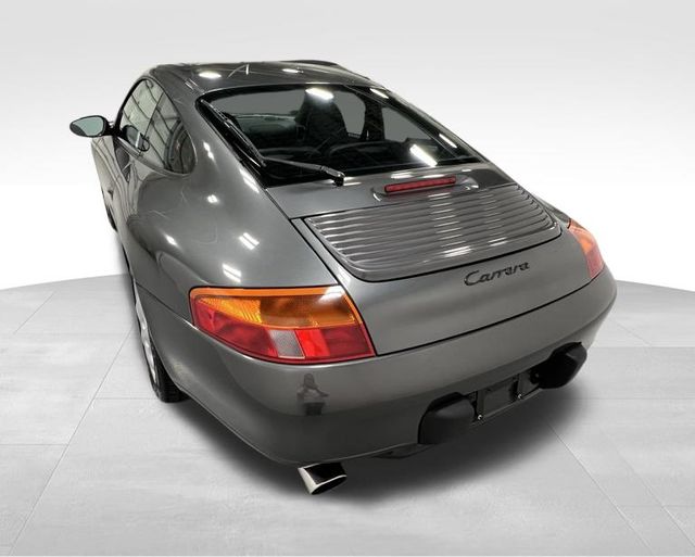 1999 Porsche 911 Carrera 4 photo
