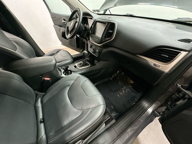 2015 Jeep Cherokee Limited Gray at South Hills CDJR