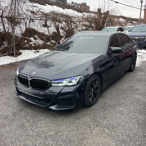 Carbon Black Metallic 2021 BMW 5 Series 530i xDrive AWD Sedan All-Wheel Drive 8-Speed Automatic