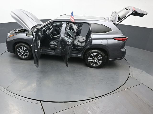 2021 Toyota Highlander Hybrid XLE 50