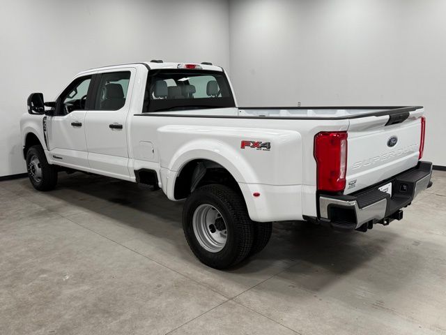 2025 Ford F-350SD XL photo