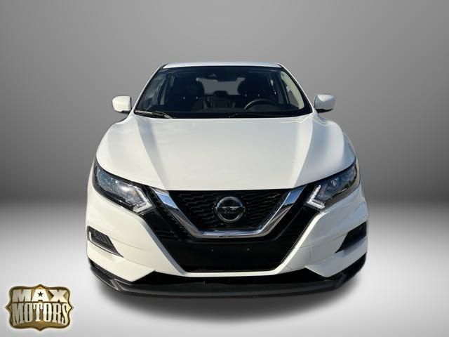 2022 Nissan Rogue Sport S 2