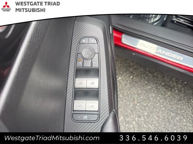 MitsubishiOutlander13