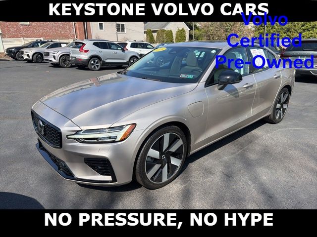 2024 Volvo S60 Recharge T8 Ultimate Dark Theme eAWD