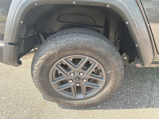 Used 2025 Jeep Wrangler SUV