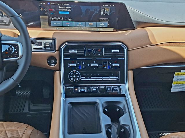 New 2026 White Nissan Platinum Reserve image 17