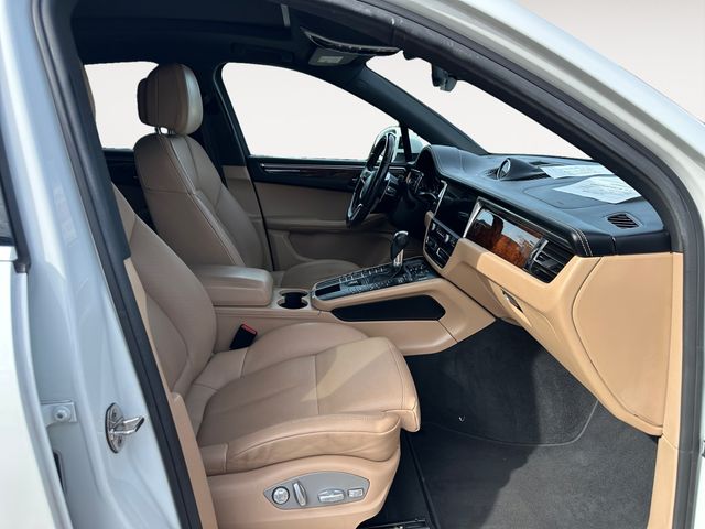 Used 2019  Porsche S image 15