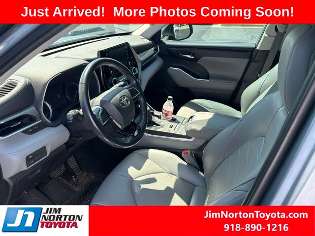 Used 2020 Toyota Highlander SUV