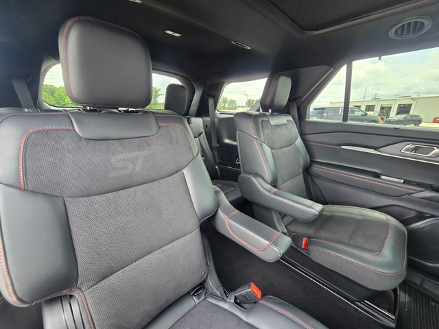 2025 Ford Explorer ST:169584A