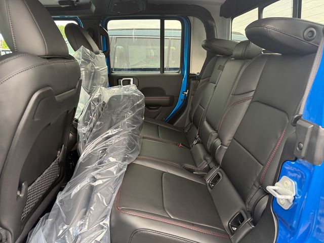 new 2026 Jeep Gladiator car, priced at $58,980