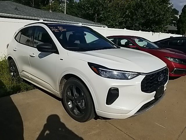 2023 Ford Escape ST-Line FWD