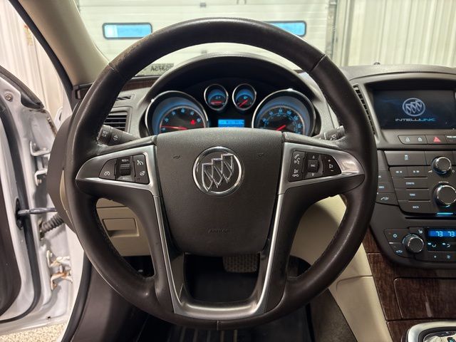 2013 Buick Regal Premium 1 photo