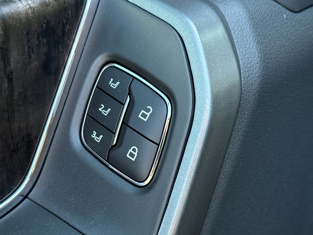 New 2026 Gray Ford Lariat image 19