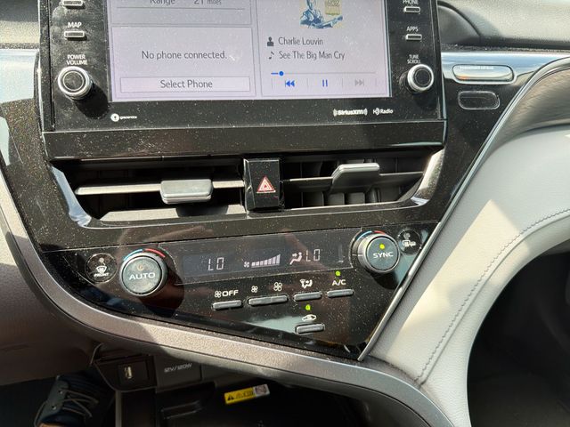 Used 2024  Toyota XLE image 21