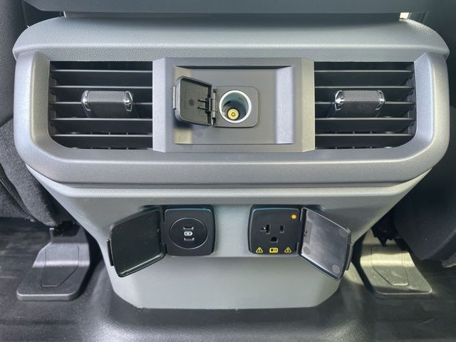 2025 Ford F-150 Lightning Pro