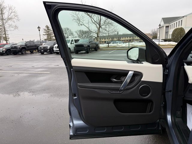 2022 Land Rover Discovery Sport