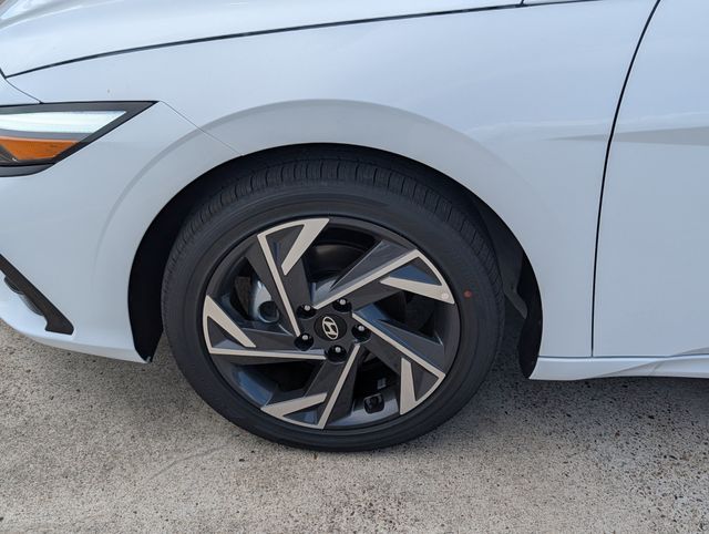 2026 Hyundai Elantra Limited White at Baytown Hyundai