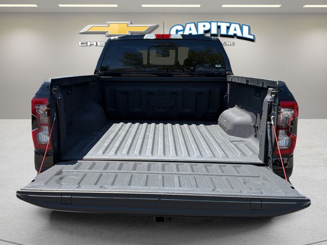 Used 2024 Black Ford XLT image 31