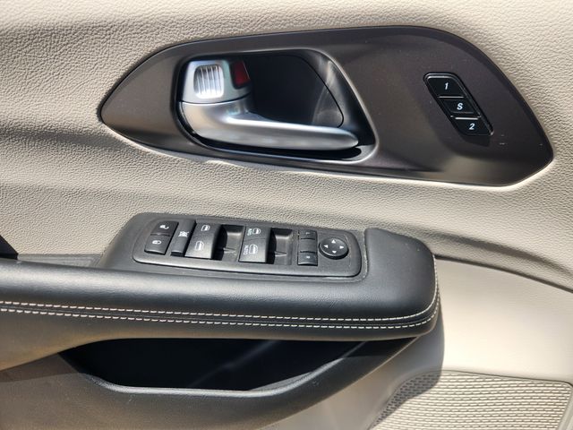 2024 Chrysler Pacifica Touring L Black at Community Honda
