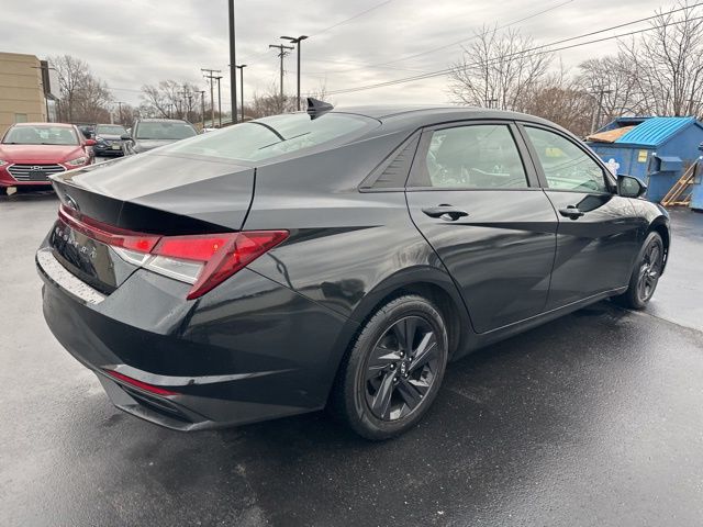 Used 2023 Black Hyundai SEL image 33