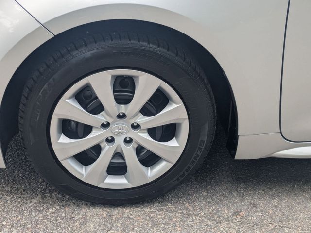 2021 Toyota Corolla LE Silver at Davis Toyota of Orangeburg