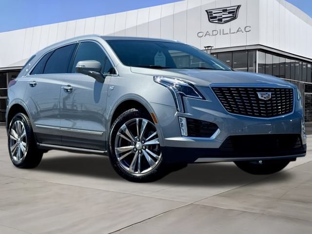 2025 Cadillac XT5 Premium Luxury photo 2
