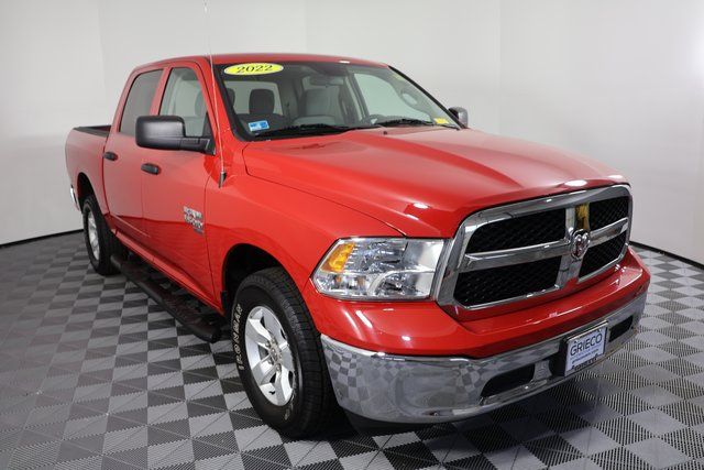 2022 RAM 1500 Classic SLT Crew Cab 4WD