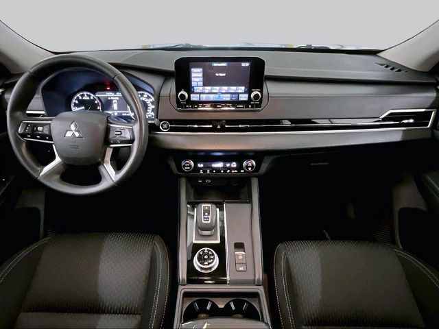 2022 Mitsubishi Outlander ES  at Auto Express Mitsubishi