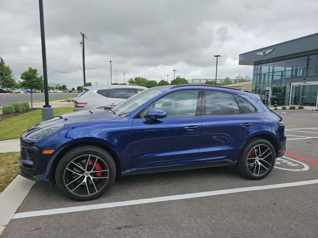 Thumbnail: 2024 Porsche Macan - 1