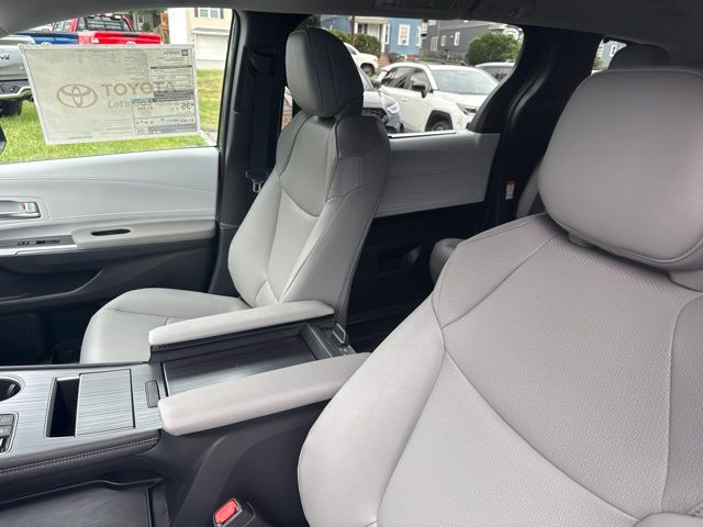 New 2026 Toyota Sienna Van