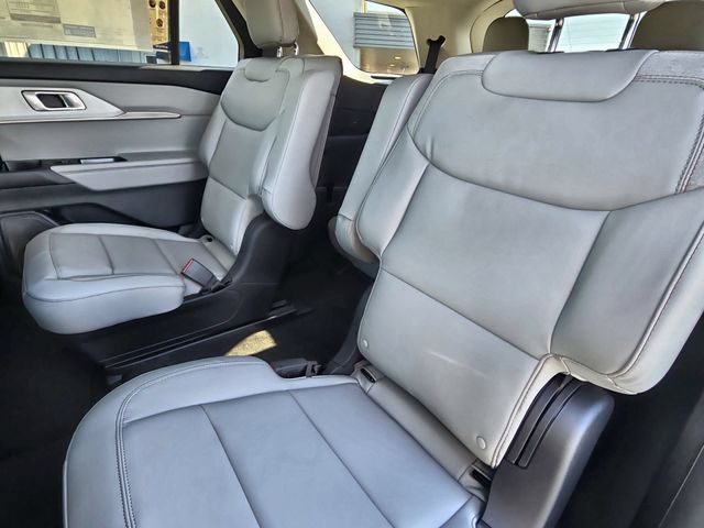New 2026 Star White Metallic Tri-Coat Ford Active image 19