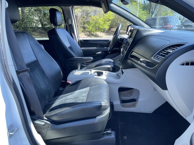Used 2018 Dodge Grand Caravan For Sale in New Hudson, MI