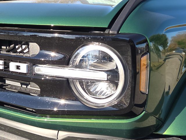 New 2025 Green Ford Outer Banks image 4