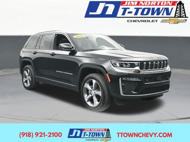 Diamond Black Crystal Pearlcoat 2026 Jeep Grand Cherokee SUV / Crossover Four-Wheel Drive 8-Speed Automatic