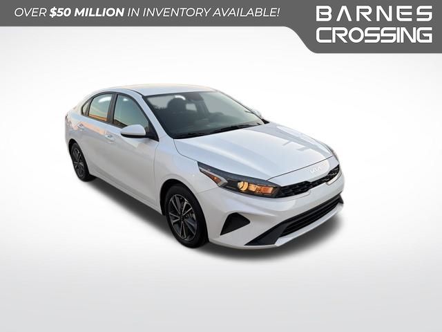 Snow White Pearl 2023 Kia Forte LXS FWD Sedan Front-Wheel Drive Continuously Variable Transmission