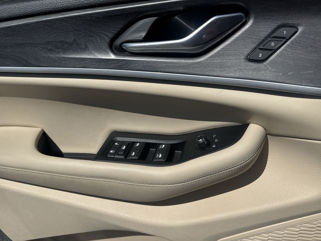 Used 2023 White Jeep Limited image 31